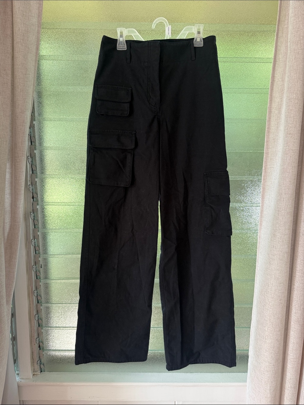 Aritzia Black Wide-Leg Cargo Pants